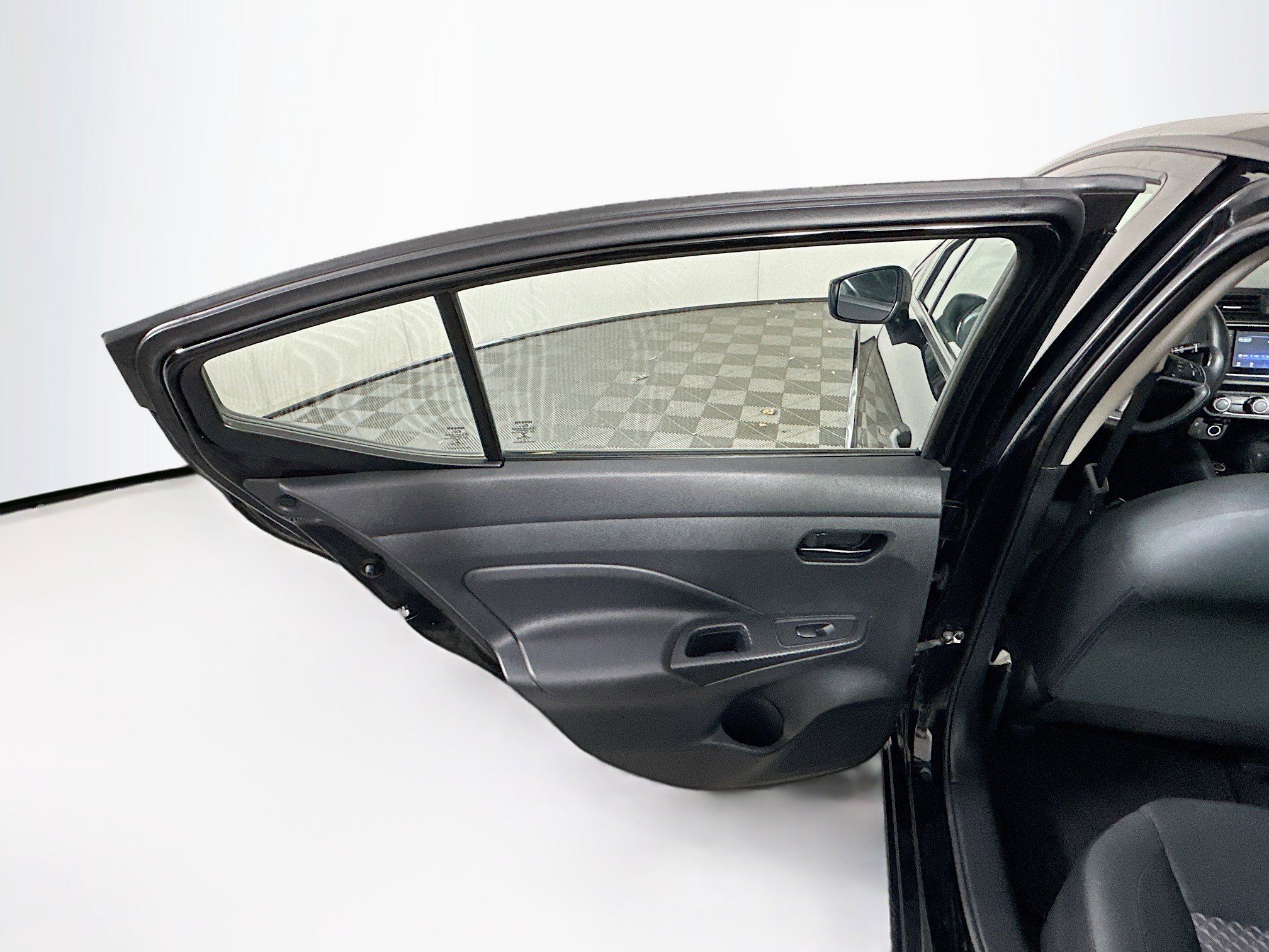 Used 2020 Nissan Versa S image 25