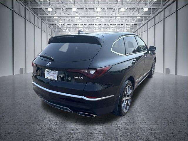 Used 2025 Acura MDX w/ Technology Package FWD image 5