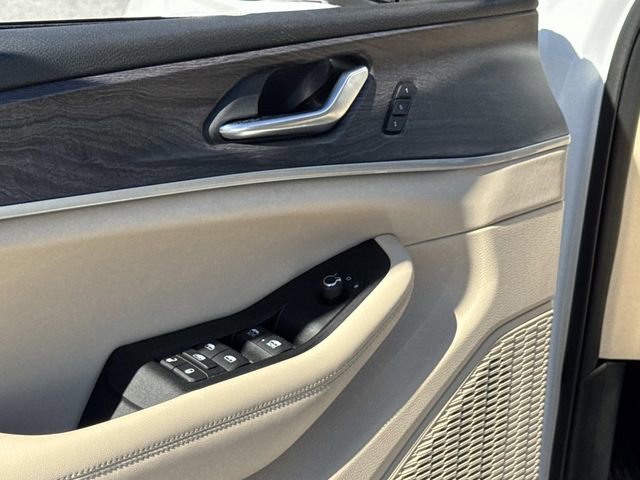 Used 2023 Jeep Grand Cherokee Limited w/ Trailer Tow Prep Group (B) image 16