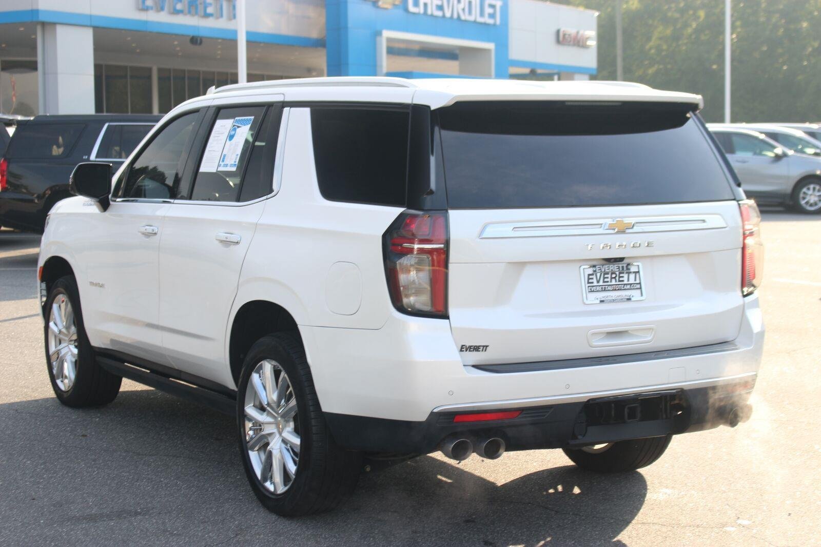 Used 2021 Chevrolet Tahoe High Country w/ Premium Package AWD/4WD image 5