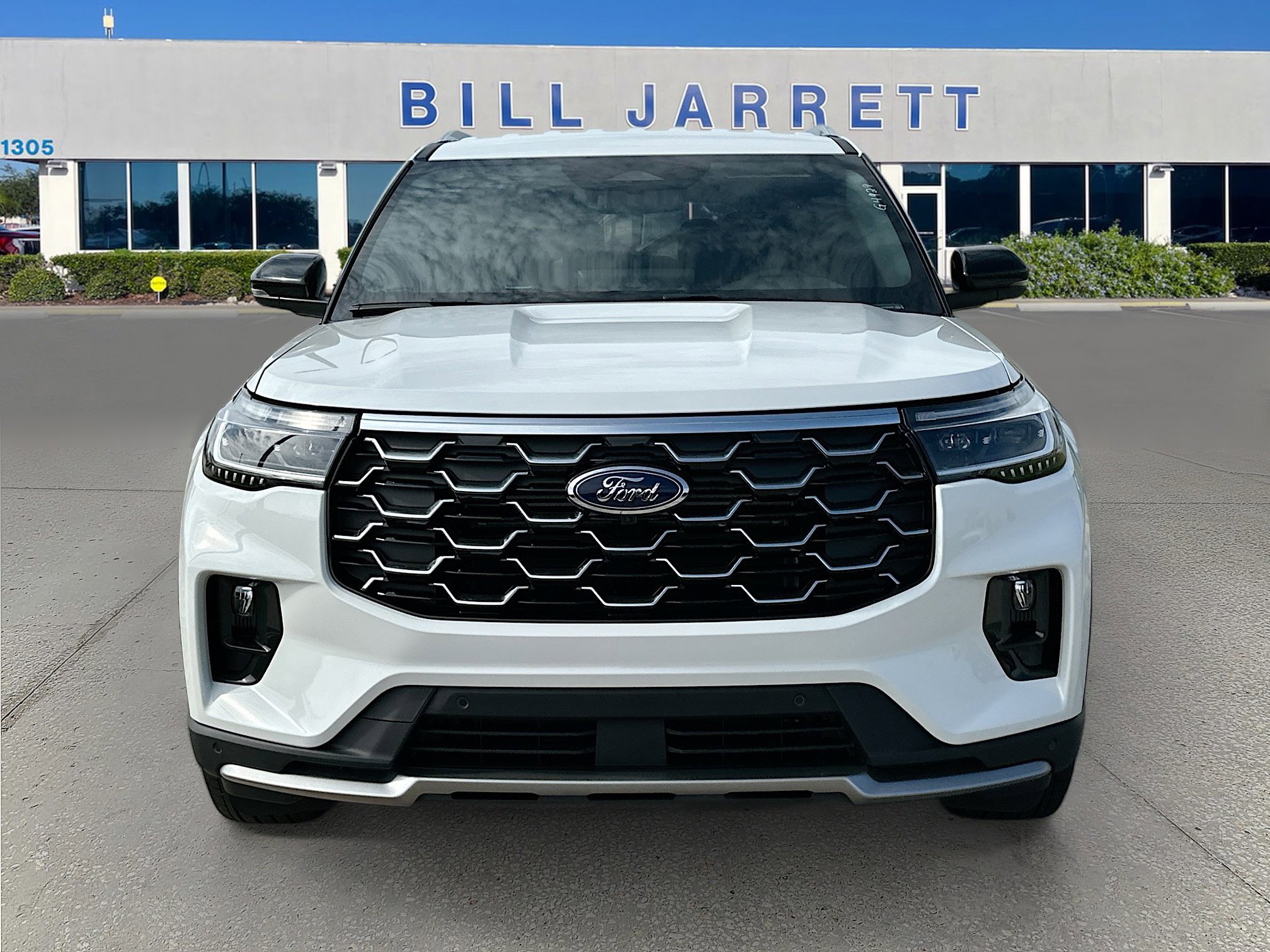 New 2026 Ford Explorer Platinum RWD image 2