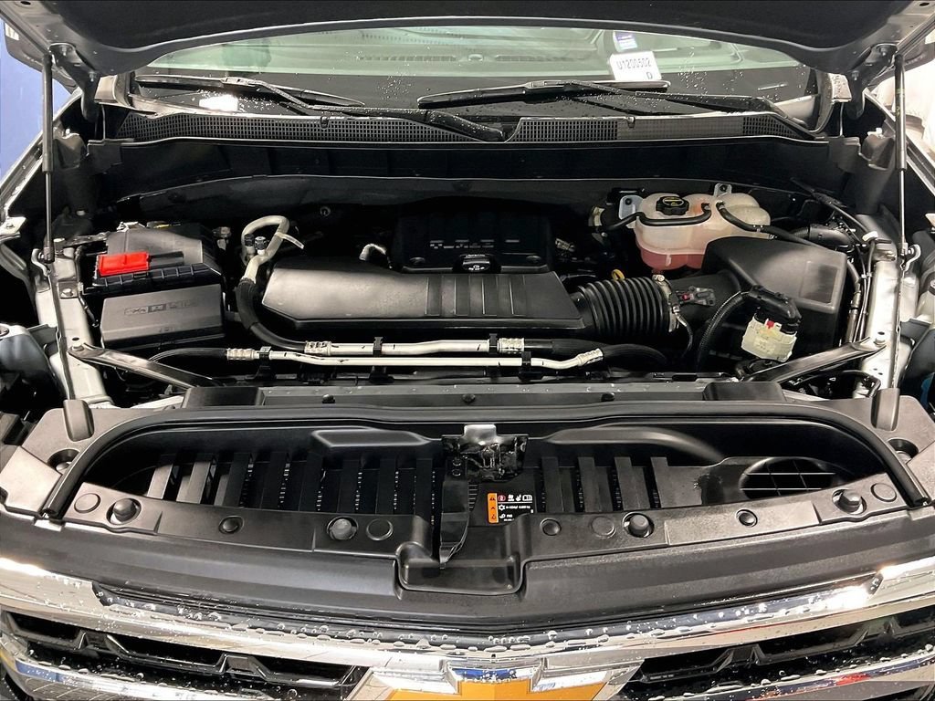 Used 2024 Chevrolet Silverado 1500 LT AWD/4WD image 29