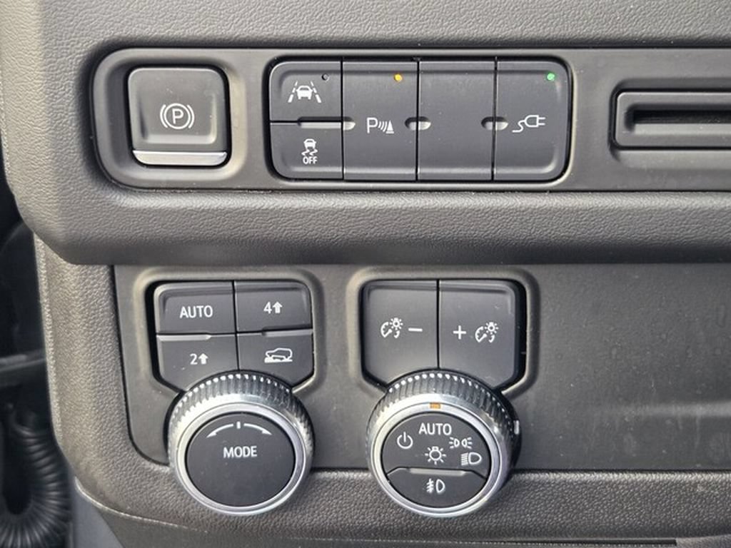 Used 2021 GMC Yukon SLT AWD/4WD image 33