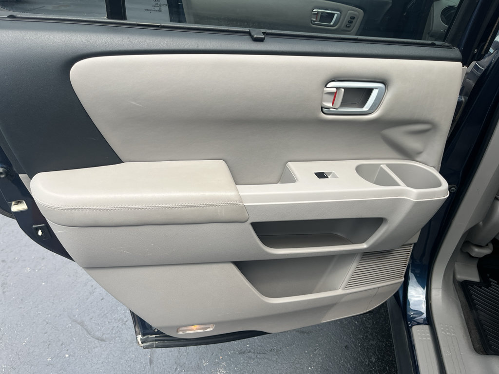 Used 2011 Honda Pilot Touring image 34