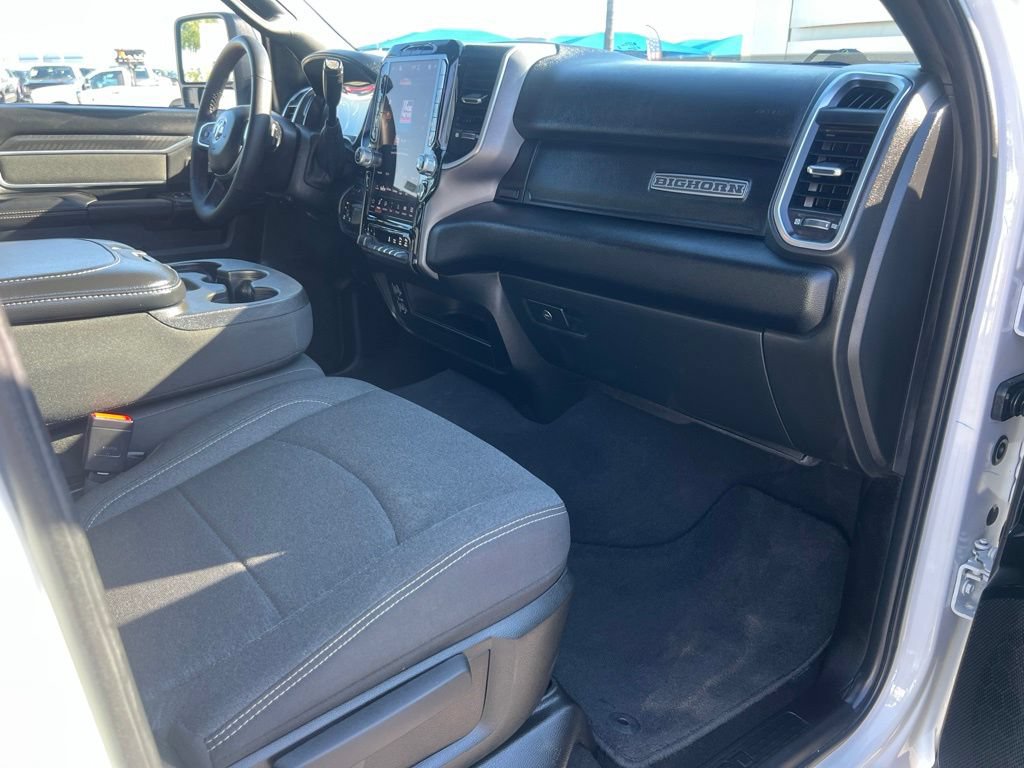 Used 2025 RAM 2500 Big Horn AWD/4WD image 36