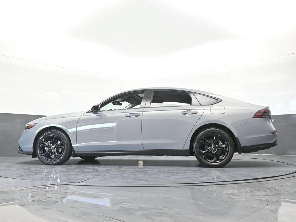 Used 2025 Honda Accord SE image 55