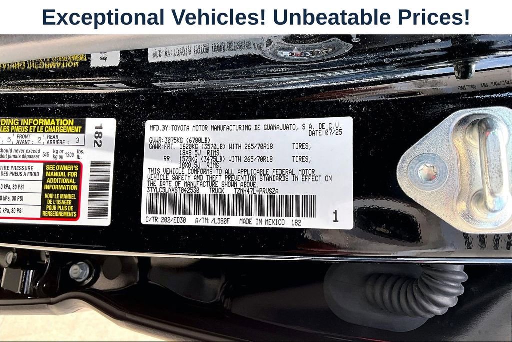 Used 2025 Toyota Tacoma TRD Pro AWD/4WD image 42