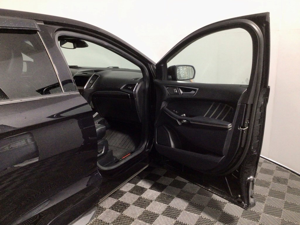 Used 2020 Ford Edge ST w/ Equipment Group 401A image 28