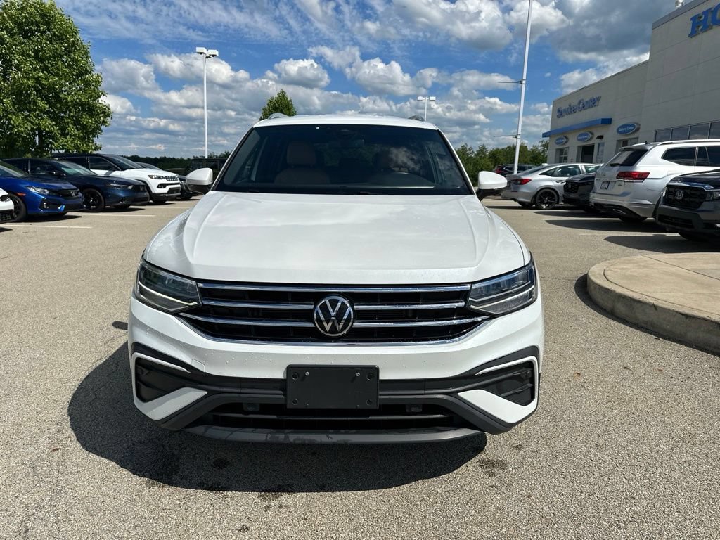 Used 2023 Volkswagen Tiguan SE AWD/4WD image 8