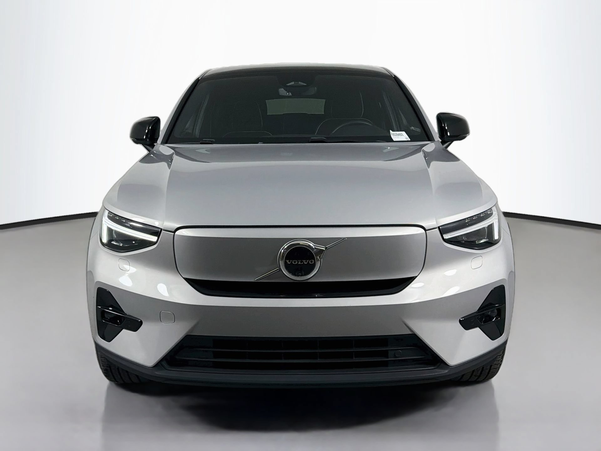 Certified 2023 Volvo C40 P8 Recharge Ultimate w/ Protection Package Premier AWD/4WD image 2