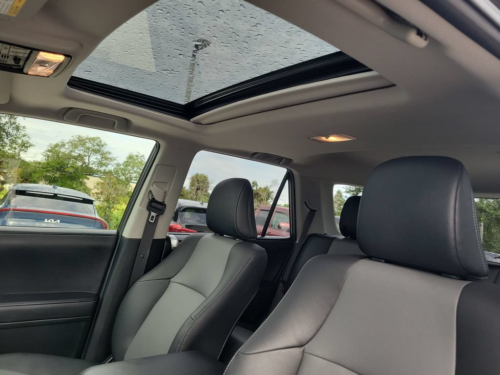 Certified 2023 Toyota 4Runner SR5 Premium w/ Moonroof Package AWD/4WD image 22