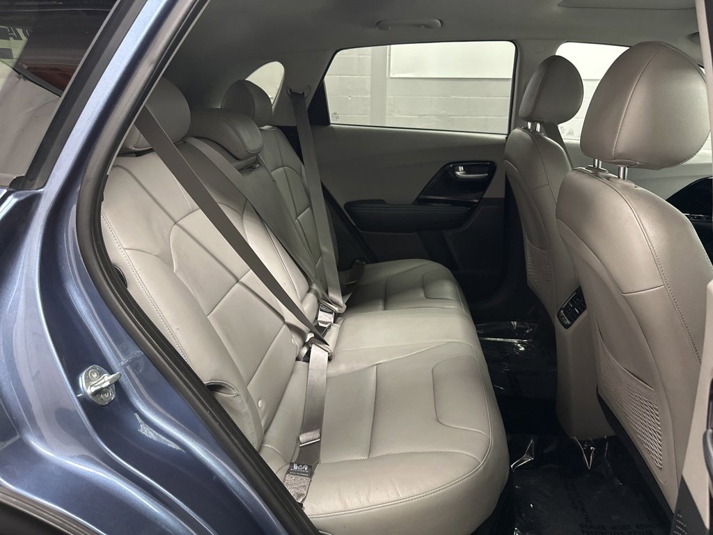 Used 2021 Kia Niro Touring image 35