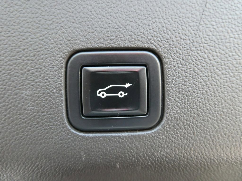 Certified 2021 Chevrolet Suburban LT w/ Rear Media and Nav Package AWD/4WD image 18