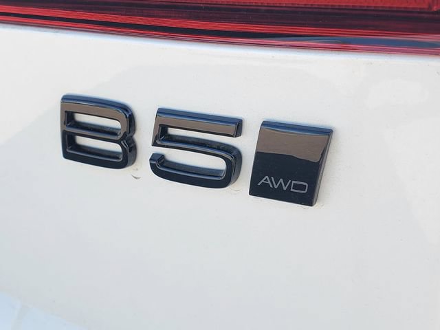 New 2026 Volvo XC60 B5 Ultra w/ Protection Package Premier AWD/4WD image 8