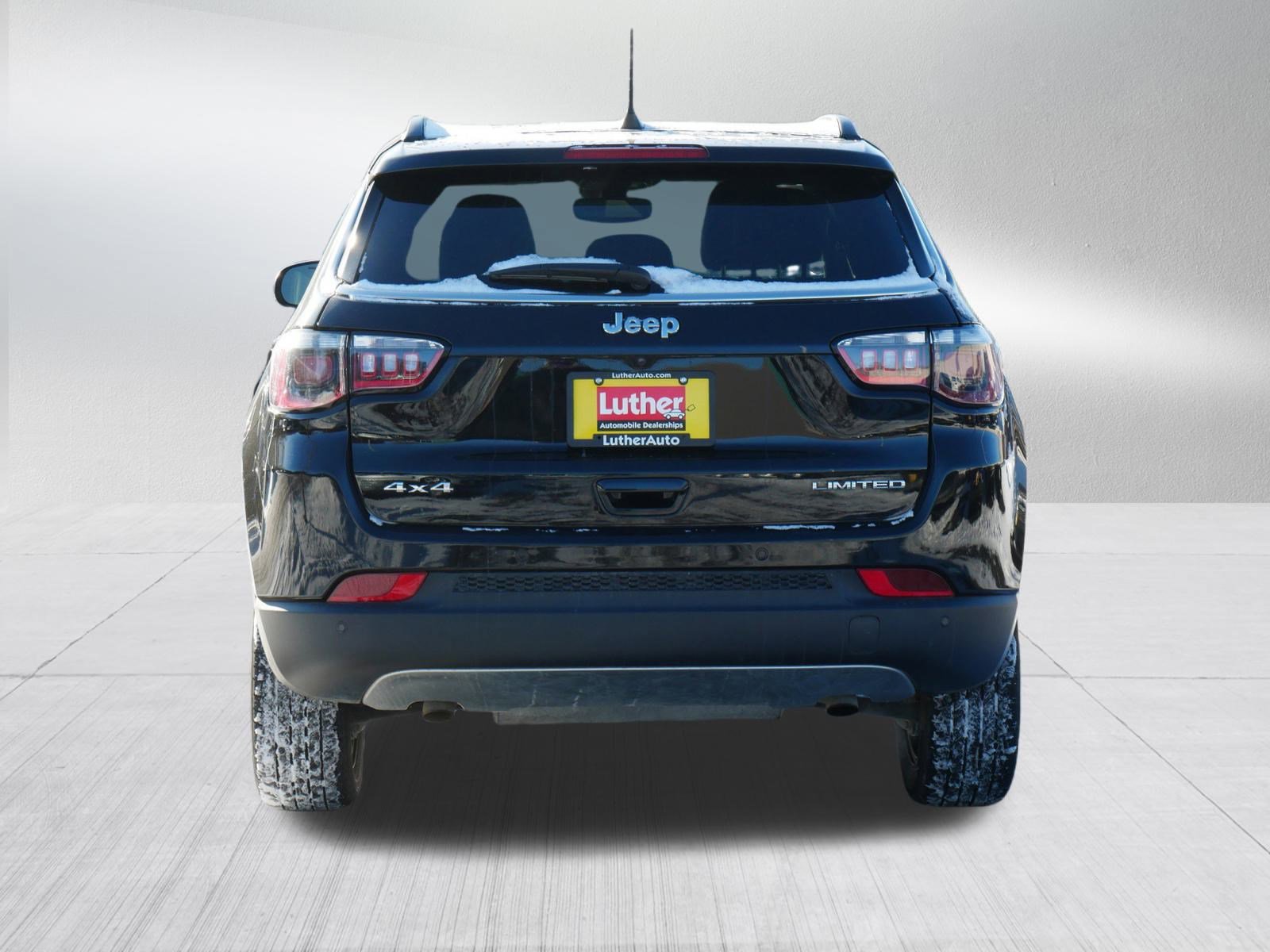 Used 2024 Jeep Compass Limited image 6