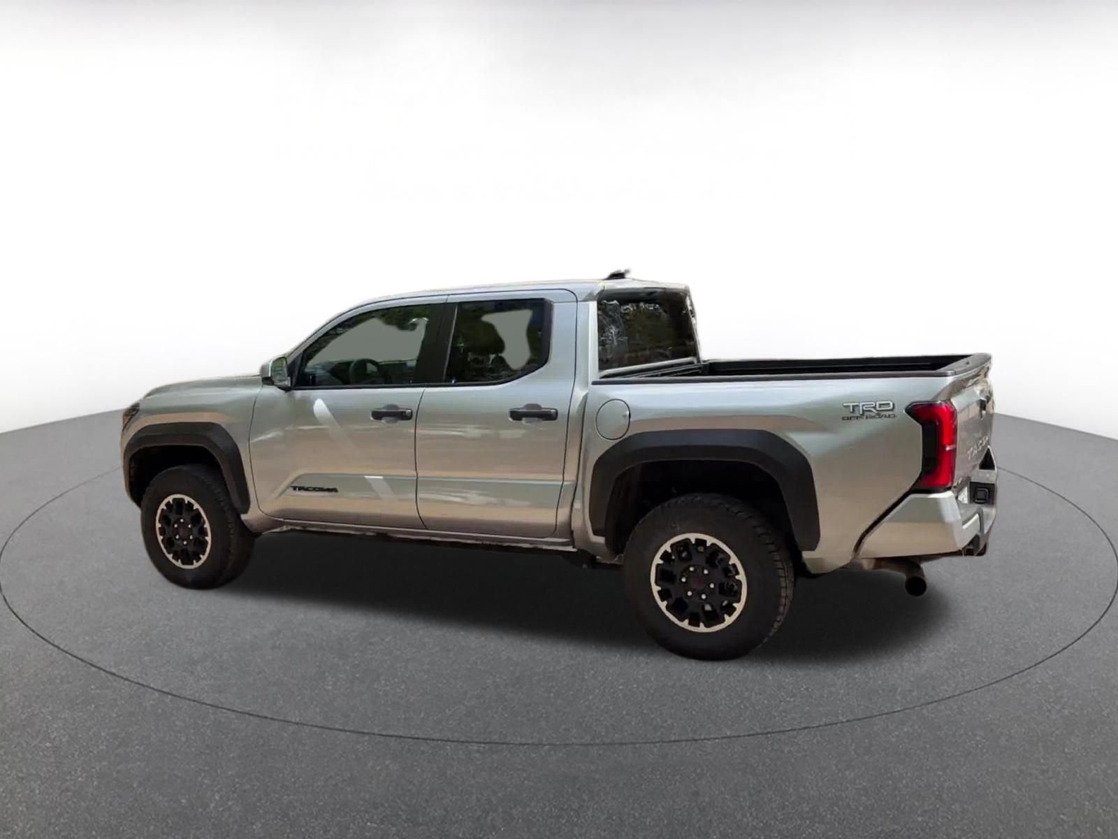 Used 2025 Toyota Tacoma TRD Off-Road image 10