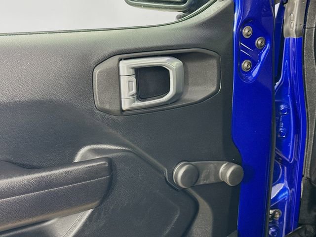 Used 2020 Jeep Wrangler Sport image 17