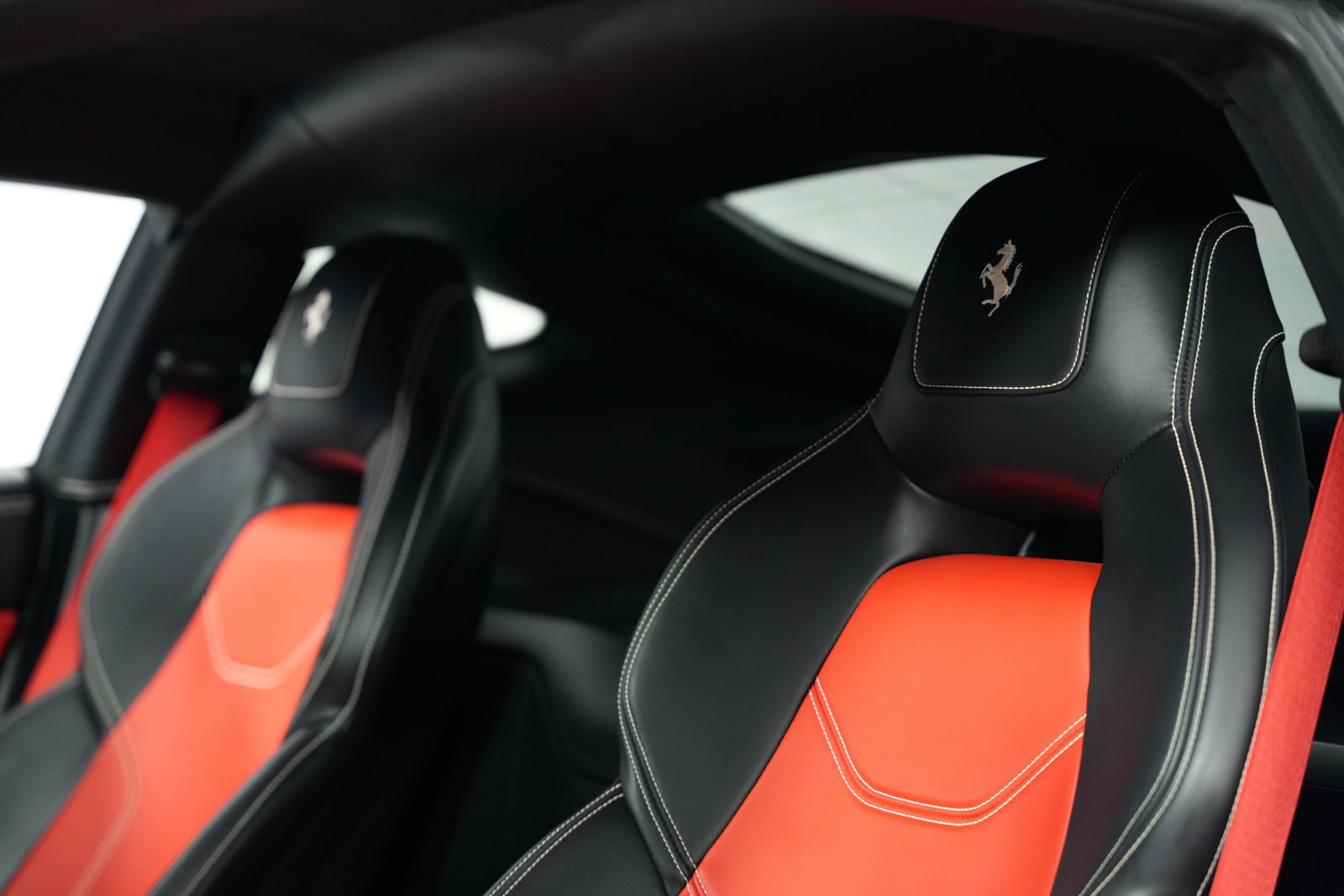 Used 2014 Ferrari F12 Berlinetta RWD image 40