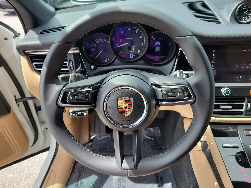 New 2026 Porsche Macan image 35