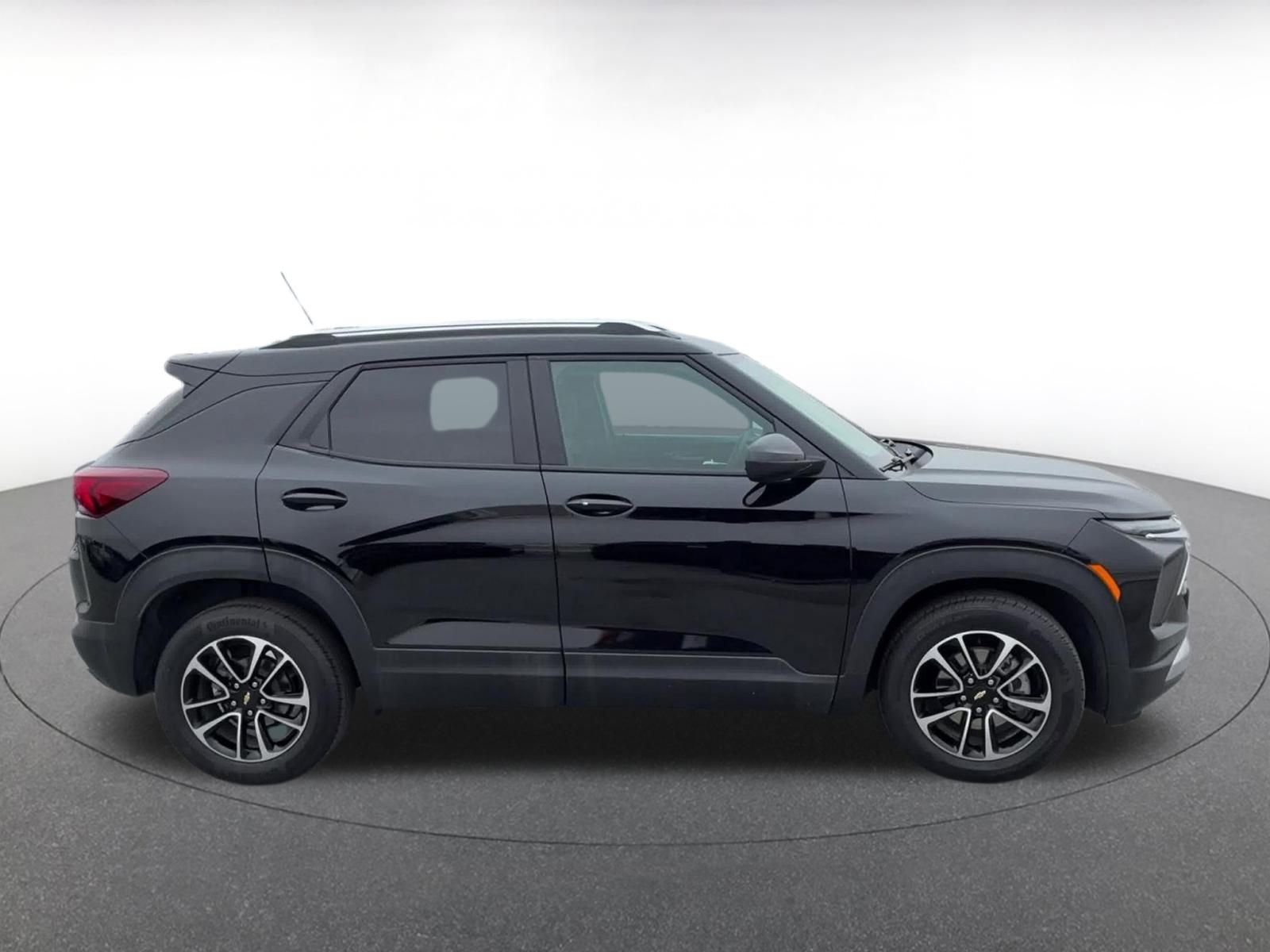 Used 2025 Chevrolet TrailBlazer LT image 16