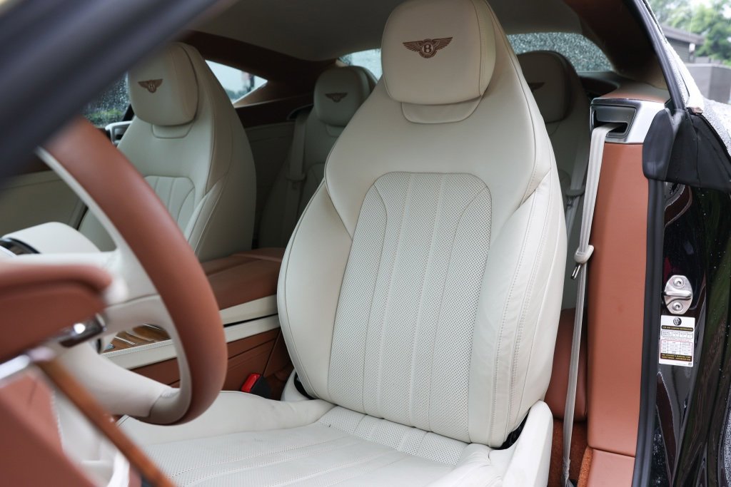 Used 2024 Bentley Continental GT image 5