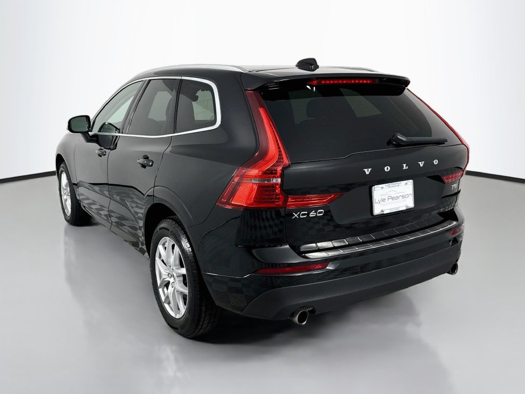 Used 2021 Volvo XC60 T5 Momentum w/ Climate Package AWD/4WD image 3