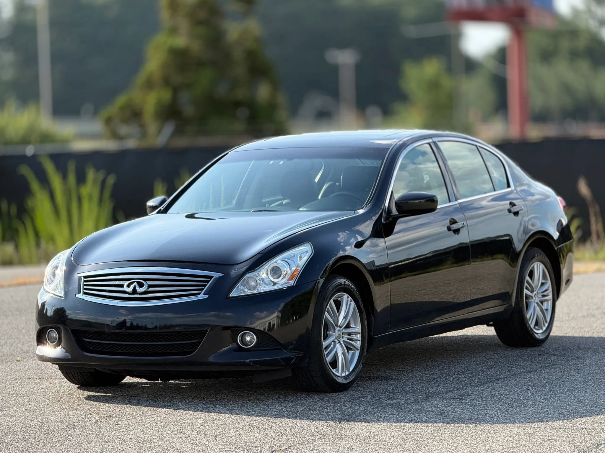 Used 2012 INFINITI G37 x Sedan w/ Premium Pkg AWD/4WD image 6