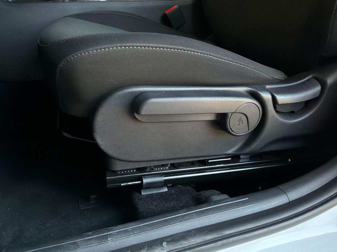 Used 2026 Hyundai Kona SEL Sport FWD image 11