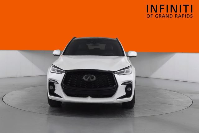 Used 2023 INFINITI QX50 Sport AWD/4WD image 2