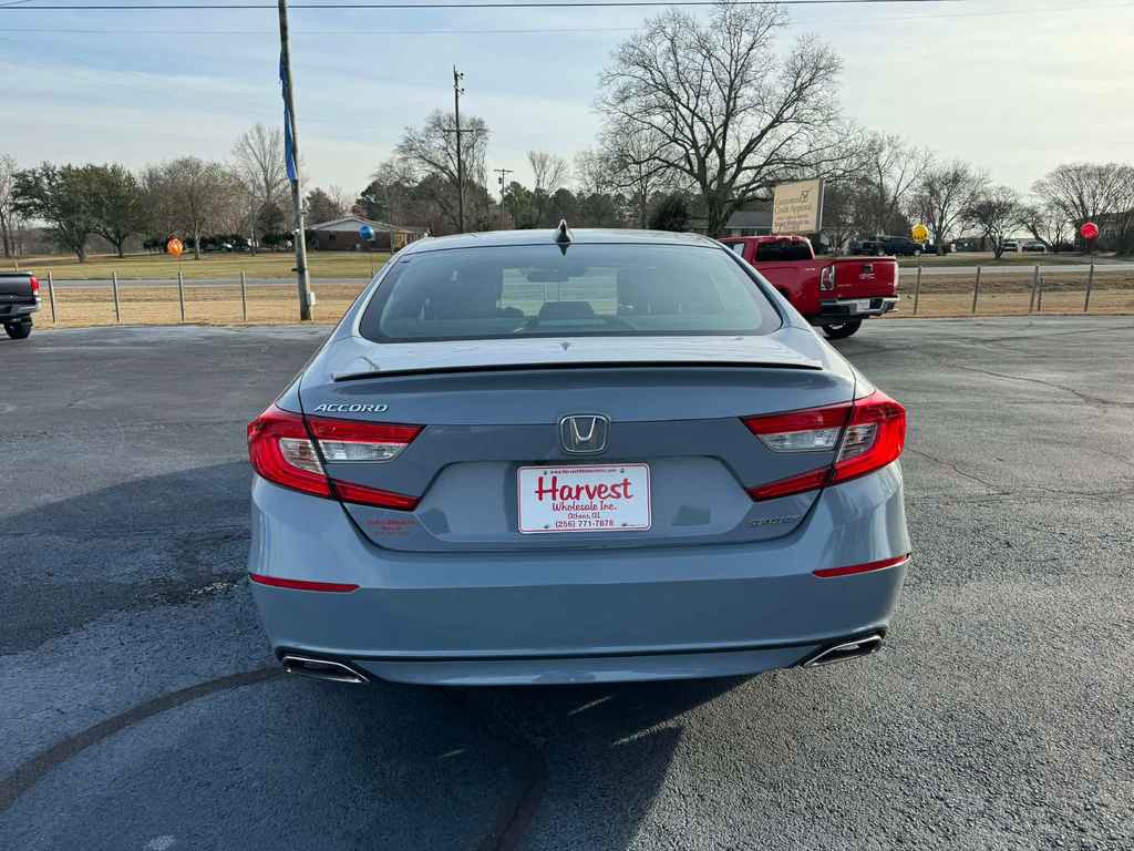 Used 2021 Honda Accord Sport image 4