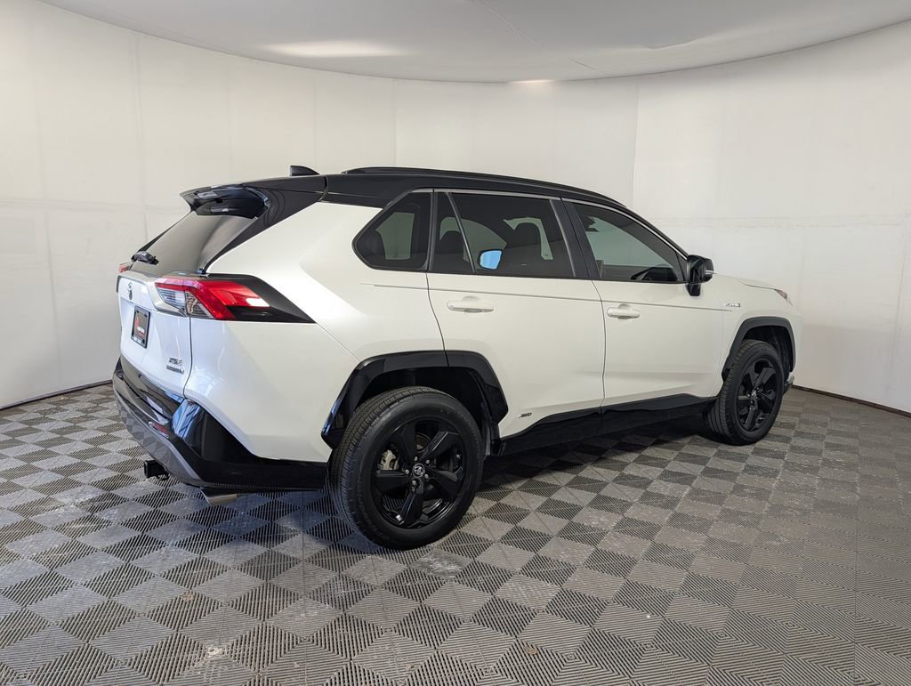 Used 2019 Toyota RAV4 XSE w/ XSE Weather Package image 7