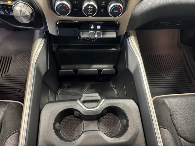 Used 2022 RAM 1500 Laramie AWD/4WD image 17