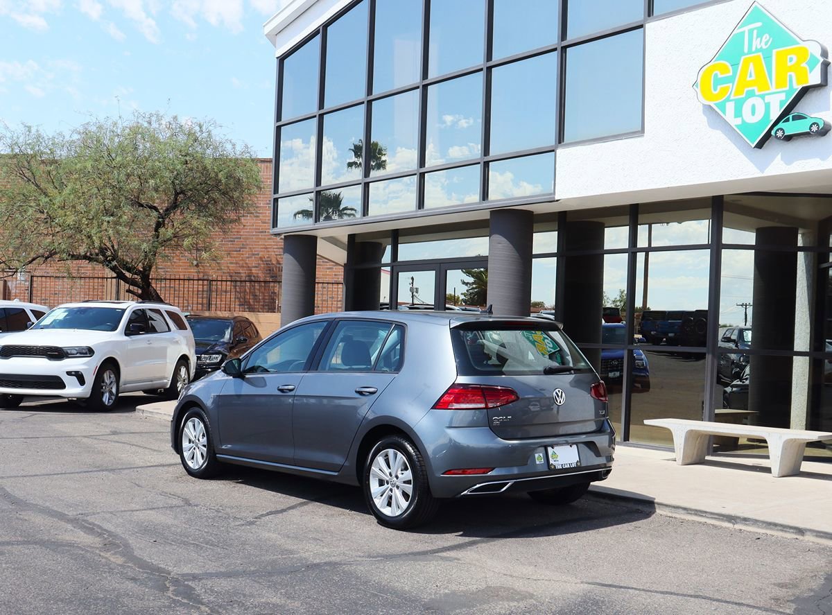 Used 2018 Volkswagen Golf SE image 9