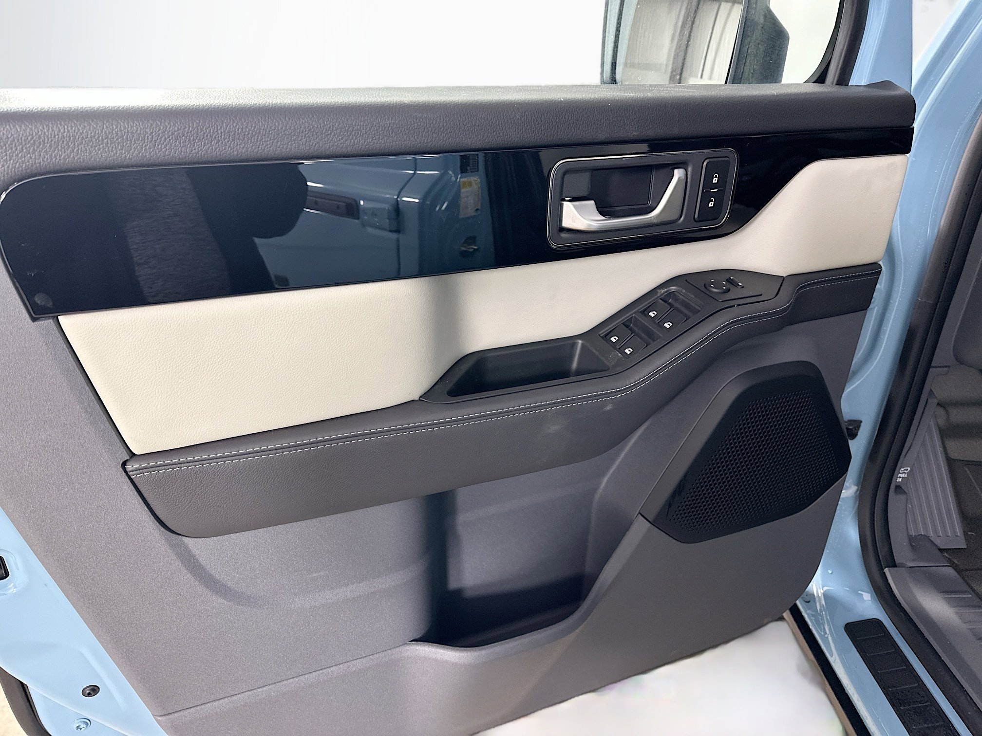 New 2025 INEOS Grenadier Fieldmaster Edition image 16