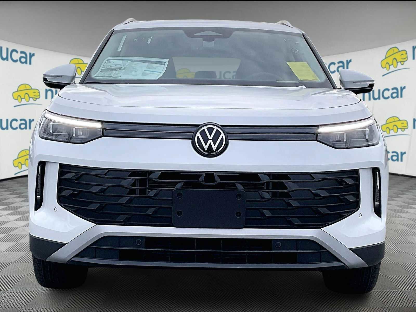 New 2026 Volkswagen Tiguan SE image 3