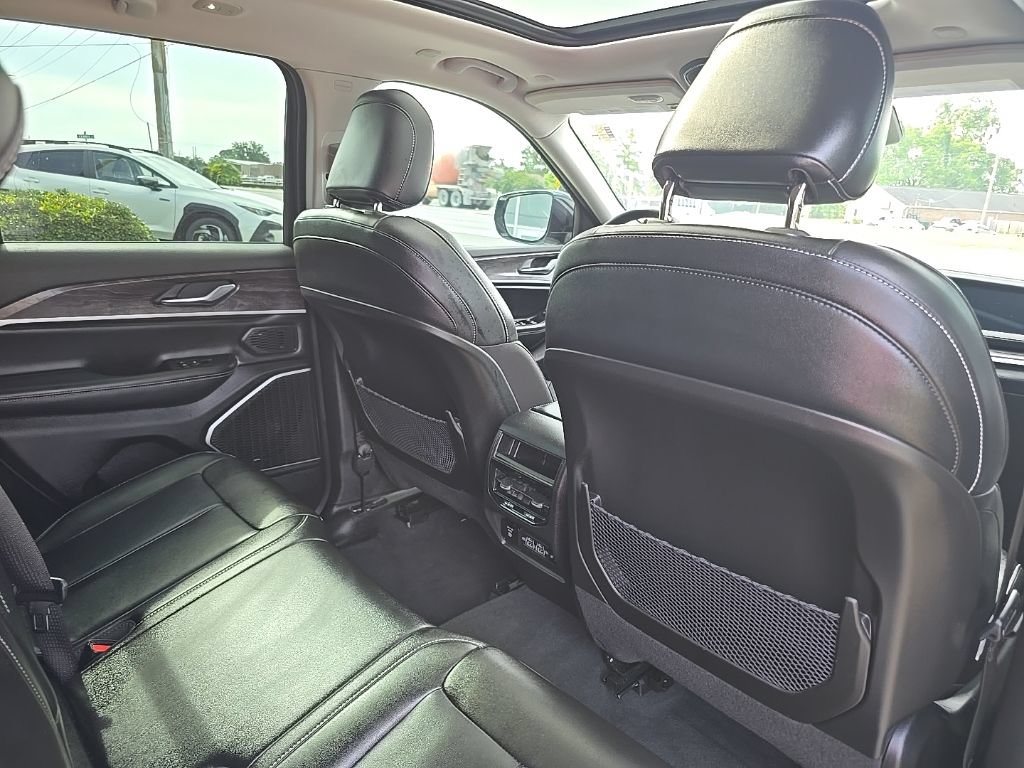 Used 2022 Jeep Grand Cherokee Limited 4xe AWD/4WD image 31