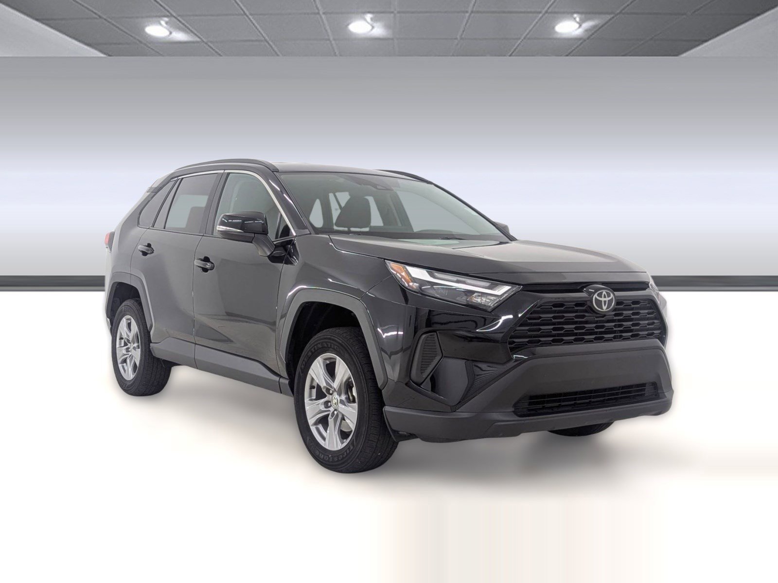Used 2024 Toyota RAV4 XLE image 7