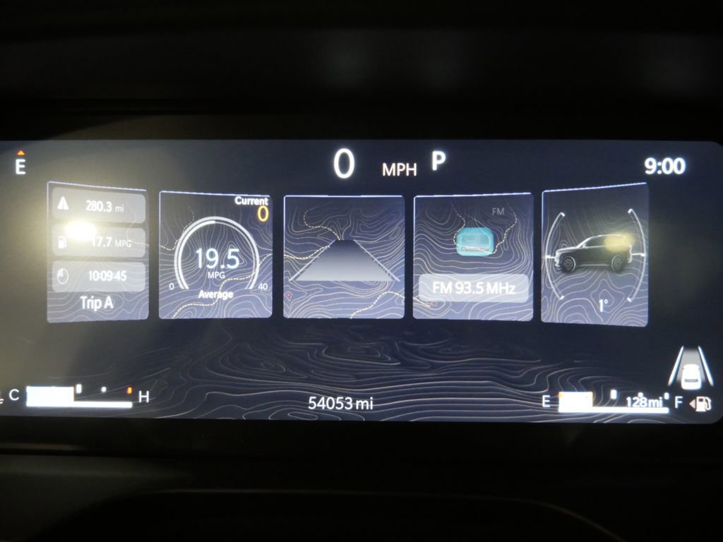 Used 2024 Jeep Grand Cherokee Limited w/ Luxury Tech Group II image 16