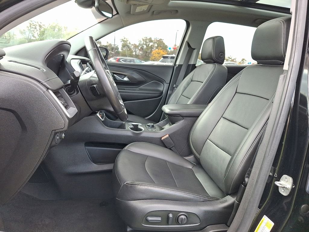 Used 2022 GMC Terrain SLT w/ Infotainment Package II image 12