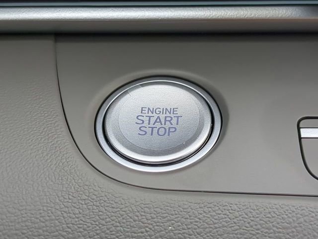 Used 2024 Hyundai Elantra SEL image 25