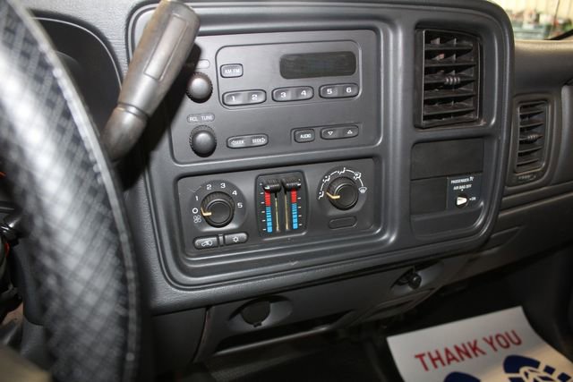 Used 2003 Chevrolet Silverado 2500 W/T image 26