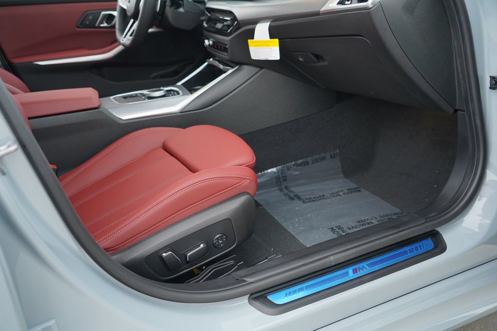 New 2026 BMW 330i xDrive Sedan AWD/4WD image 19