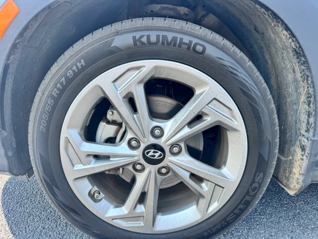 Used 2023 Hyundai Kona SEL FWD image 12