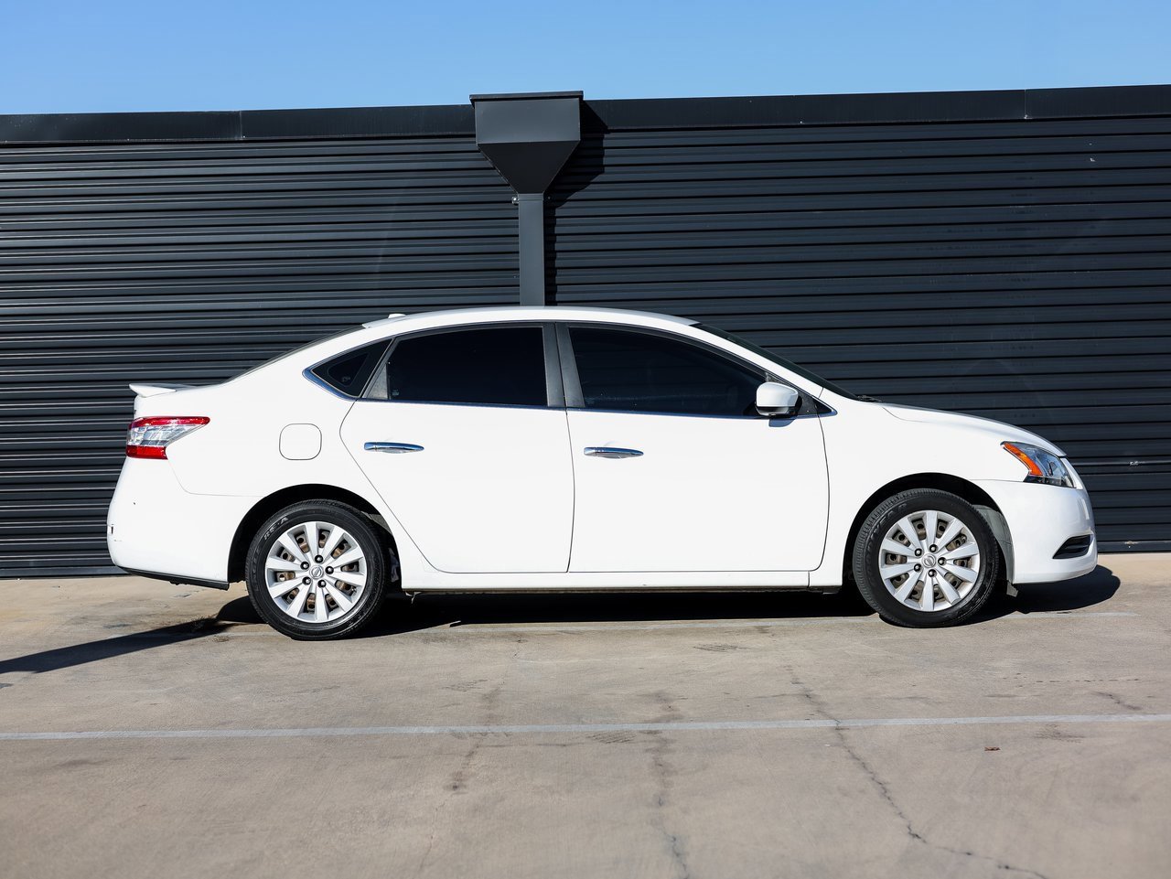 Used 2014 Nissan Sentra SV w/ SV Driver Package image 8