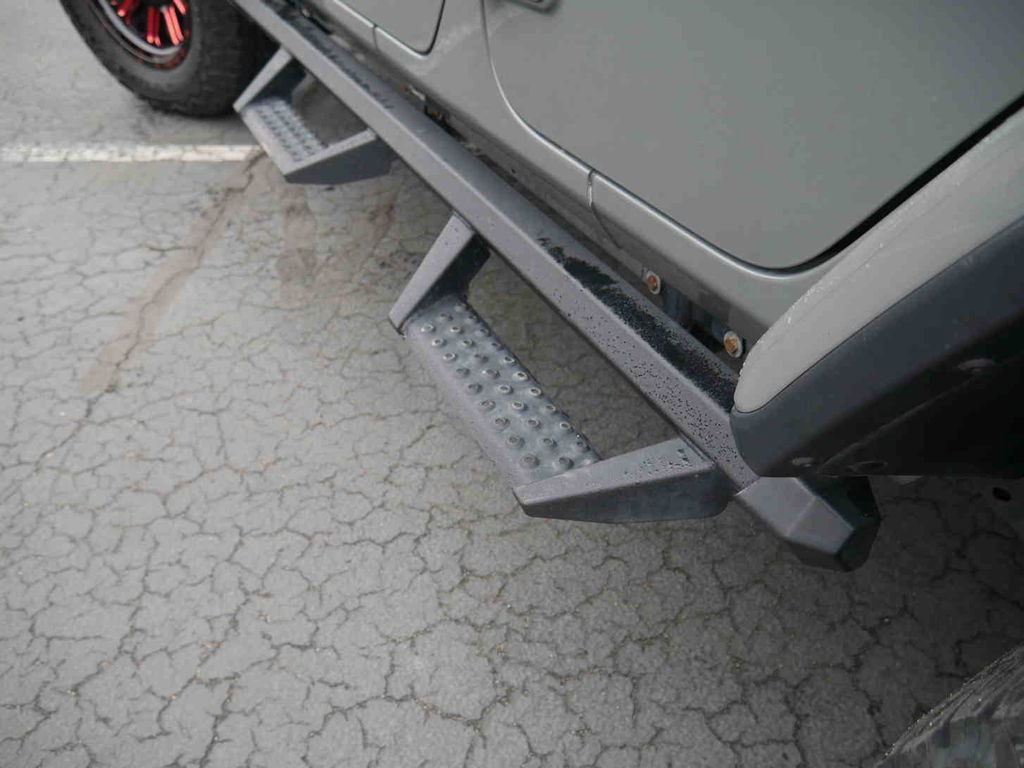 Used 2021 Jeep Wrangler Unlimited Rubicon image 11