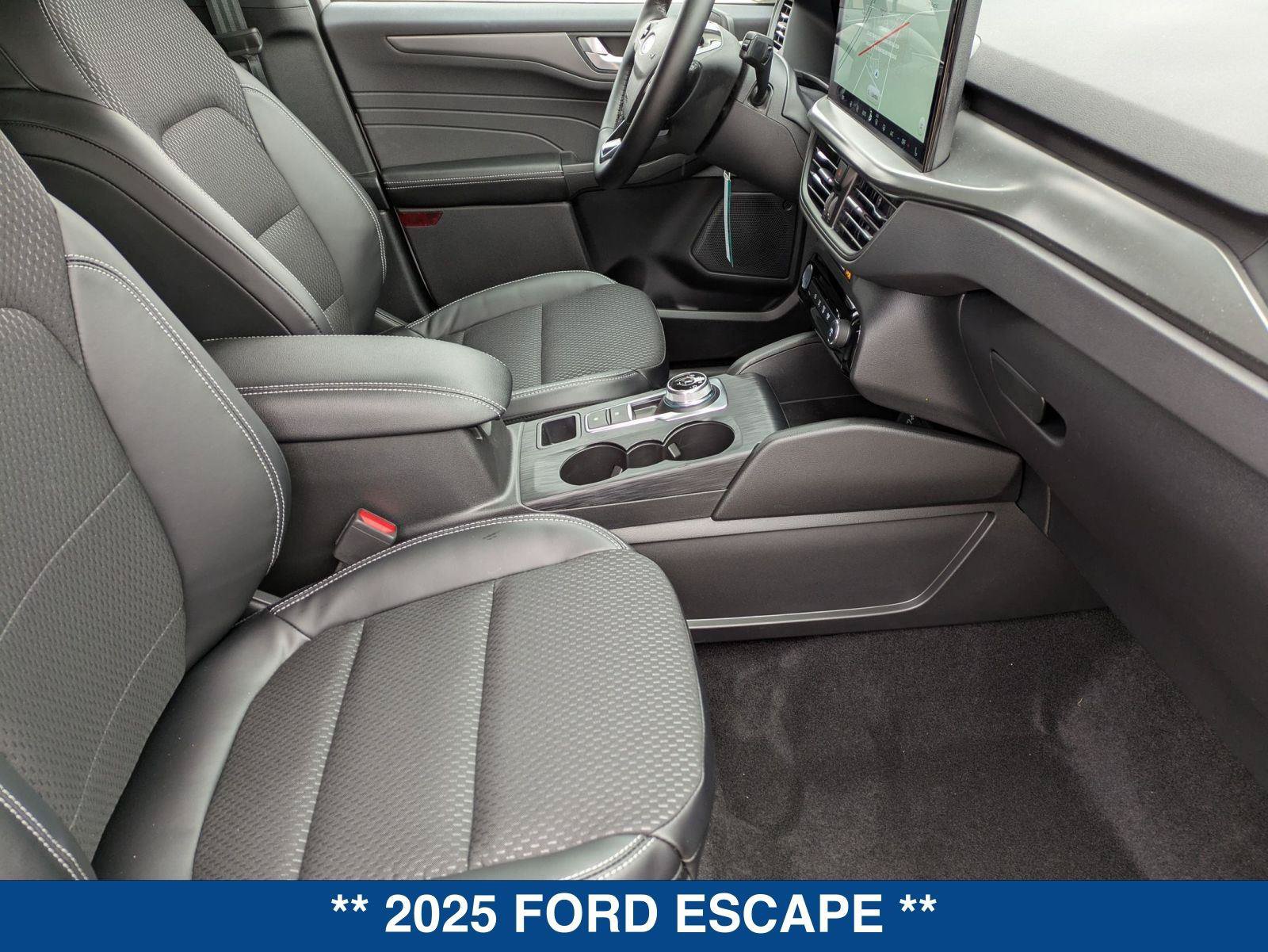 New 2025 Ford Escape SE FWD image 27