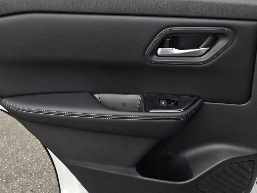 New 2026 Nissan Rogue SV w/ Cold Weather Package FWD image 11