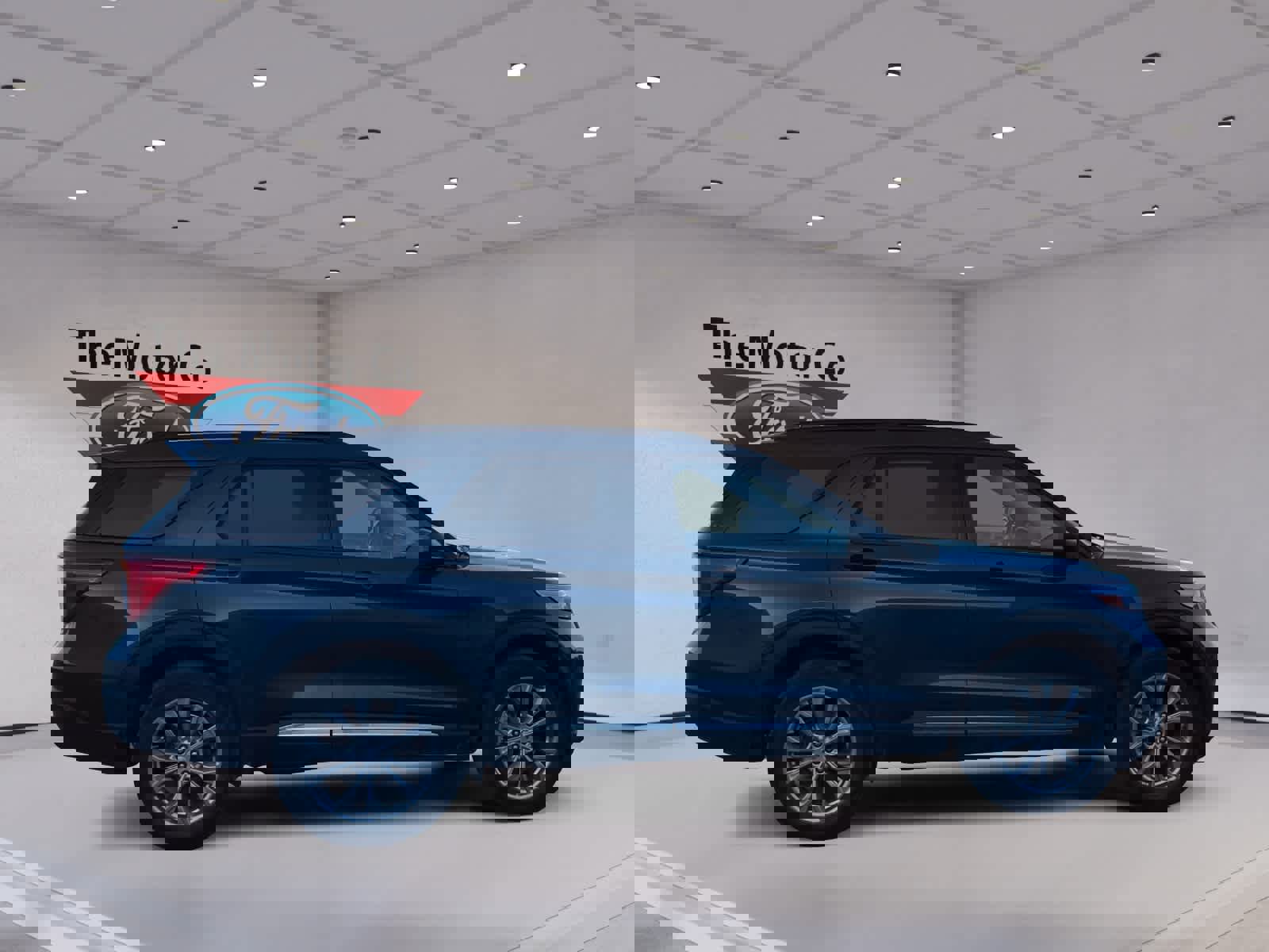 Certified 2023 Ford Explorer XLT w/ Equipment Group 202A image 4