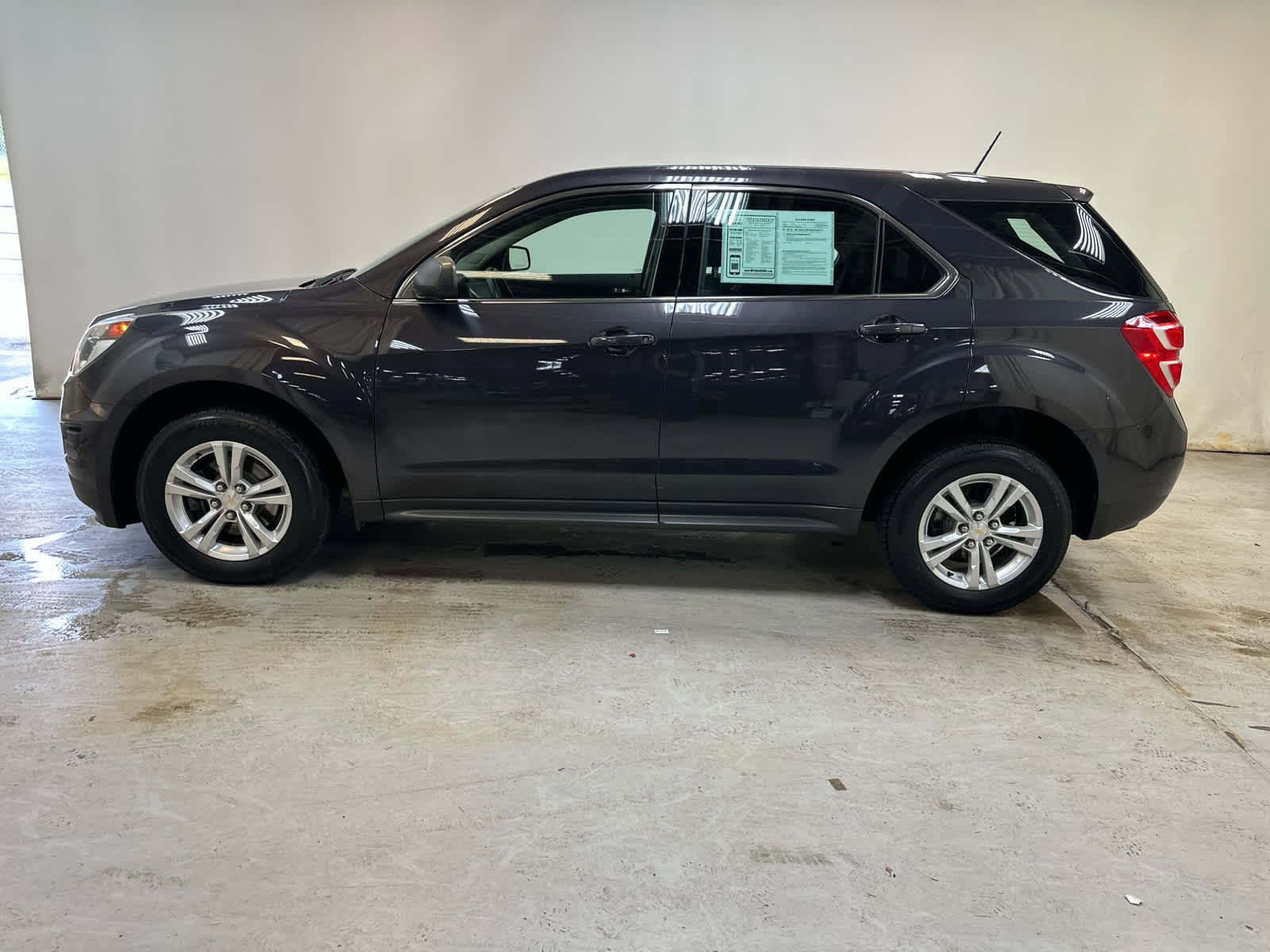 Used 2016 Chevrolet Equinox LS AWD/4WD image 7