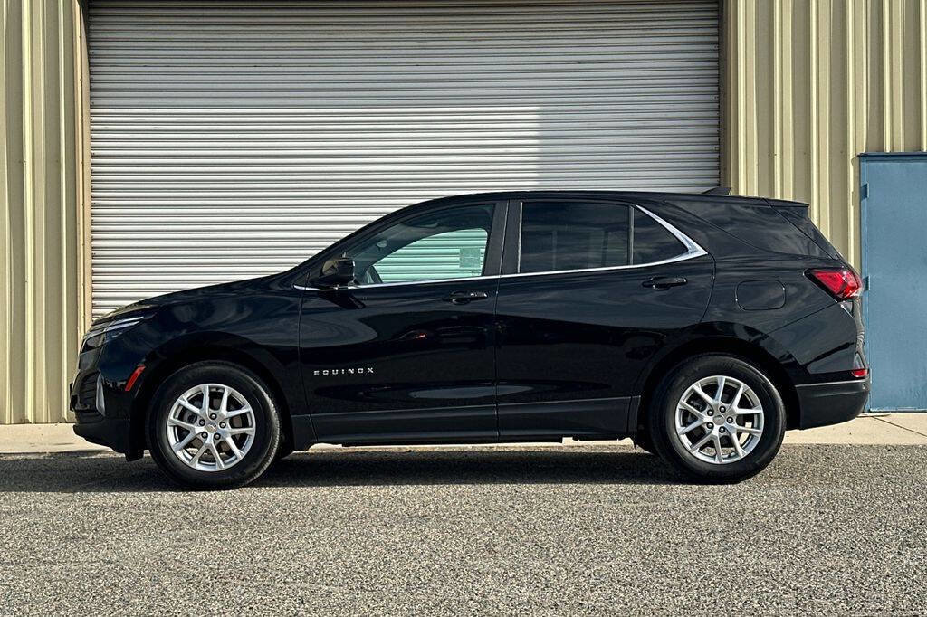 Used 2024 Chevrolet Equinox LT image 3